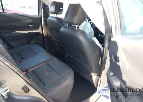 2019 Nissan Kicks Sr z USA, uszkodzony, nr VIN 3N1CP5CU7KL539163